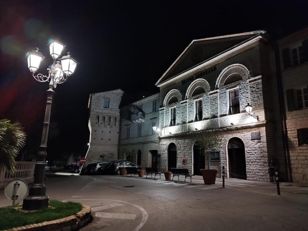 La Buganvilla Sirolo Luaran gambar