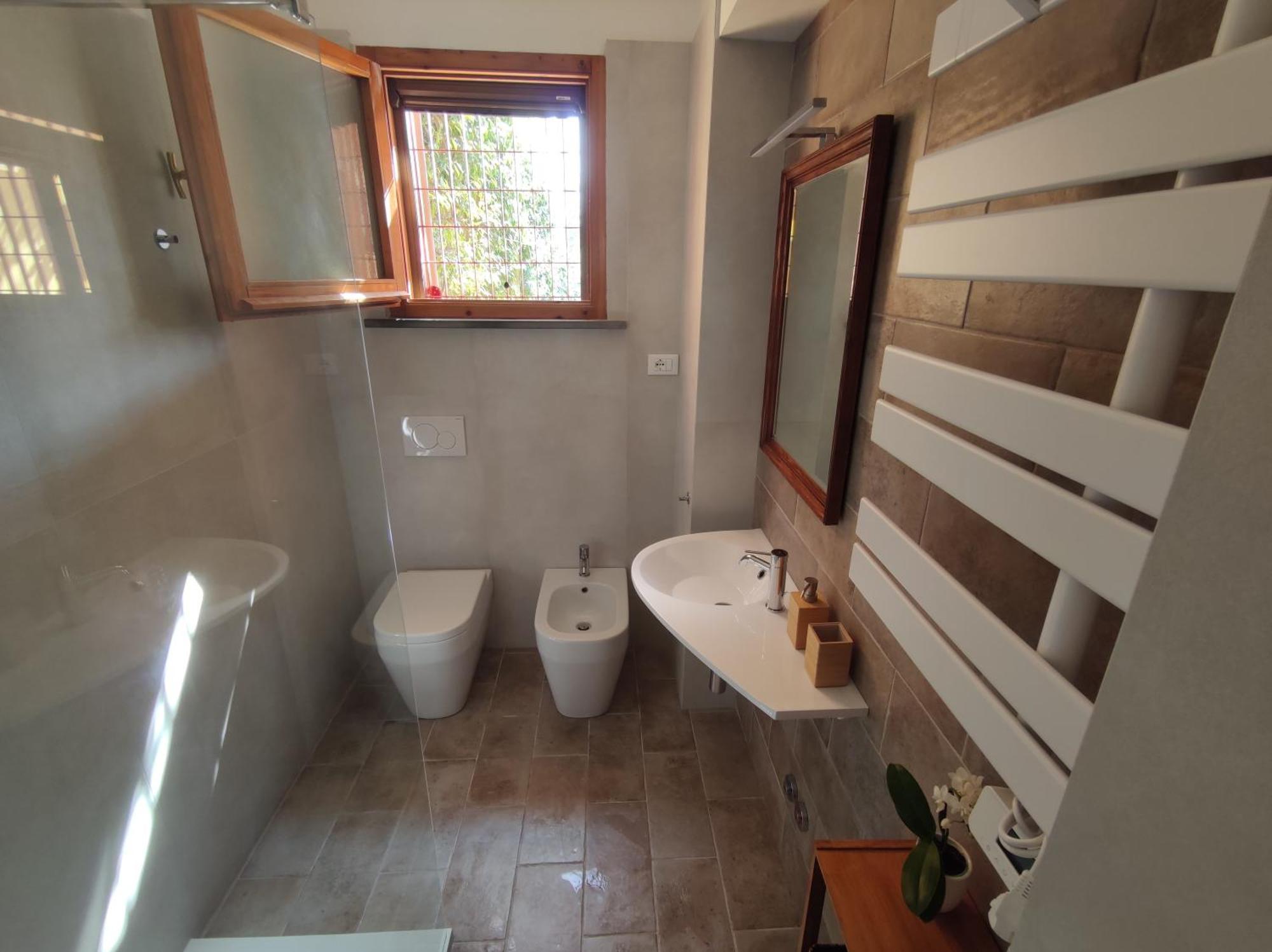La Buganvilla Sirolo Luaran gambar